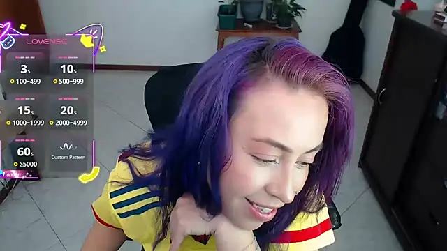 Snapshot of charlottezoe15 chatting on 29, 9, 2025 charlottezoe15 online show from 29, 9, 2025