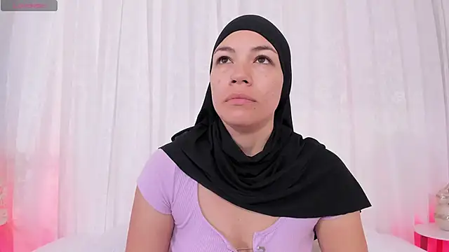 aisha vs online show from 7, 5, 2026