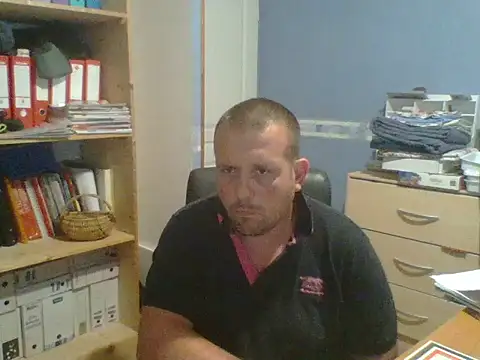 Snapshot of manubm03 chatting on 12, 6, 2026 manubm03 online show from 12, 6, 2026