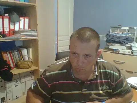 Snapshot of manubm03 chatting on 14, 6, 2026 manubm03 online show from 14, 6, 2026