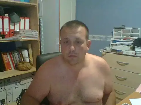 Snapshot of manubm03 chatting on 25, 6, 2026 manubm03 online show from 25, 6, 2026