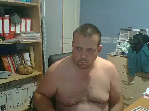Snapshot of manubm03 chatting on 28, 6, 2026 manubm03 online show from 28, 6, 2026