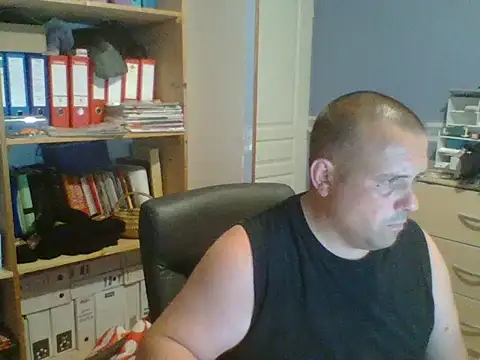 Snapshot of manubm03 chatting on 16, 7, 2026 manubm03 online show from 16, 7, 2026