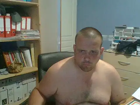 Snapshot of manubm03 chatting on 19, 7, 2026 manubm03 online show from 19, 7, 2026