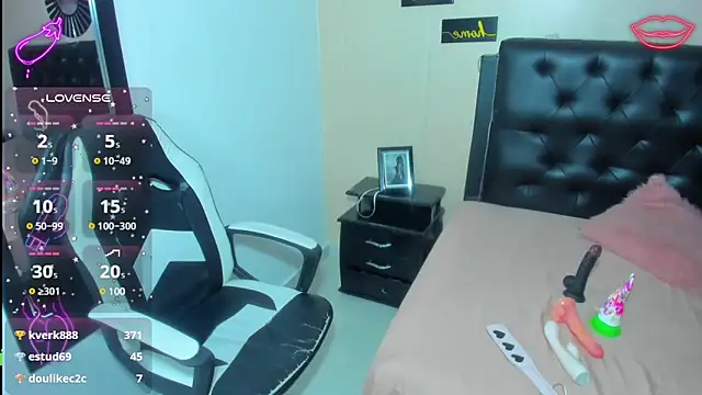 Snapshot of mila_katts chatting on 15, 2, 2025 mila katts online show from 15, 2, 2025