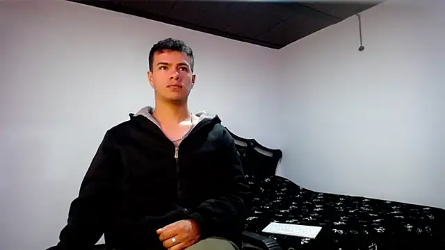 Snapshot of Deiby_casas chatting on 26, 1, 2025 Deiby casas online show from 26, 1, 2025