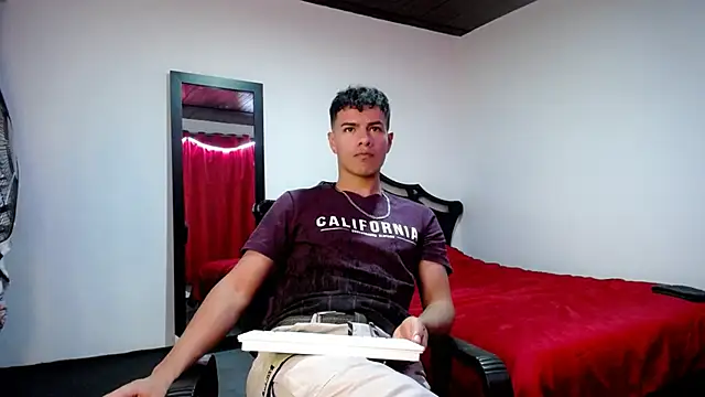 Snapshot of Deiby_casas chatting on 6, 2, 2025 Deiby casas online show from 6, 2, 2025