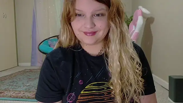 Snapshot of Emihaze chatting on 1, 11, 2025 Emihaze online show from 1, 11, 2025