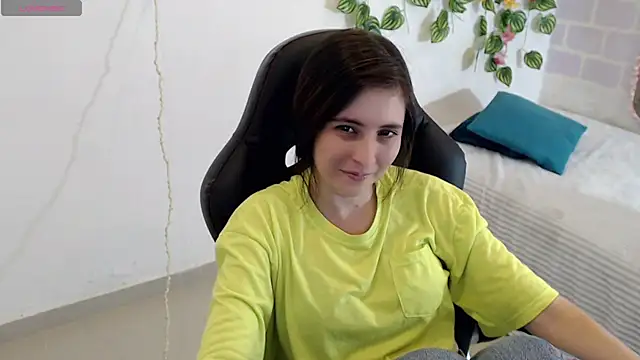 Snapshot of tania_sweet__ chatting on 21, 1, 2025 tania sweet   online show from 21, 1, 2025