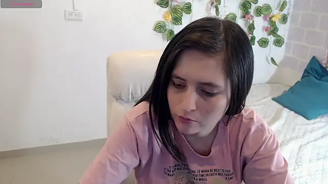 Snapshot of tania_sweet__ chatting on 28, 9, 2025 tania sweet   online show from 28, 9, 2025