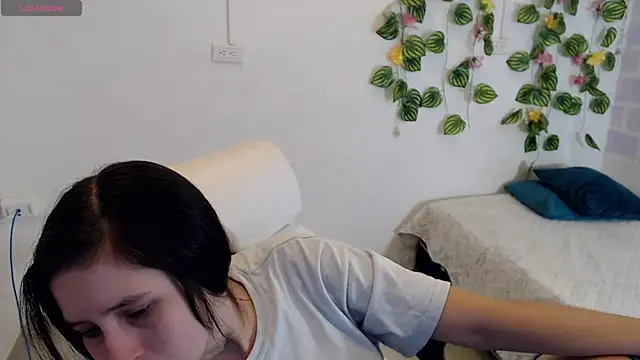 Snapshot of tania_sweet__ chatting on 9, 10, 2025 tania sweet   online show from 9, 10, 2025