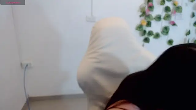 Snapshot of tania_sweet__ chatting on 26, 2, 2026 tania sweet online show from 26, 2, 2026