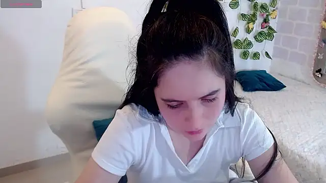 Snapshot of tania_sweet__ chatting on 3, 3, 2026 tania sweet online show from 3, 3, 2026