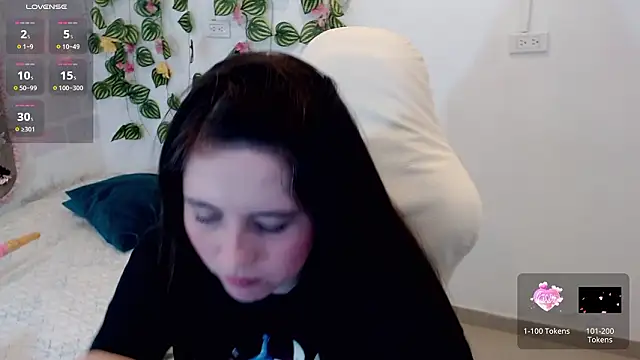 Snapshot of tania_sweet__ chatting on 18, 3, 2026 tania sweet online show from 18, 3, 2026