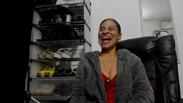 Snapshot of Aries_Mature chatting on 8, 4, 2026 Aries Mature online show from 8, 4, 2026