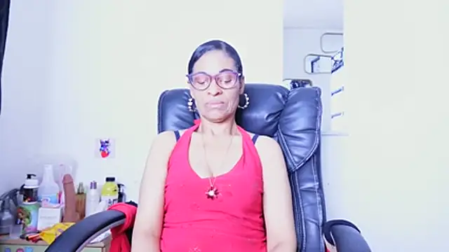 Snapshot of Aries_Mature chatting on 25, 6, 2026 Aries Mature online show from 25, 6, 2026