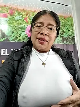   valentina18 online show from 6, 5, 2026