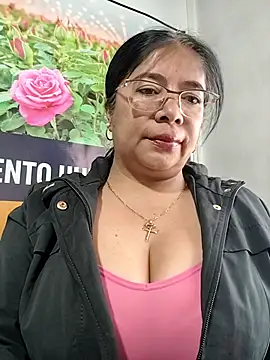   valentina18 online show from 11, 5, 2026