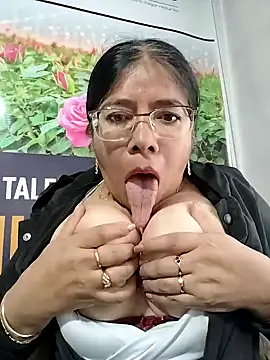   valentina18 online show from 14, 5, 2026