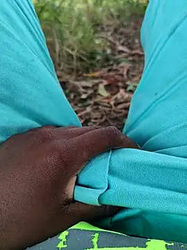 Snapshot of Arthu2r chatting on 10, 10, 2025 Arthu2r online show from 10, 10, 2025