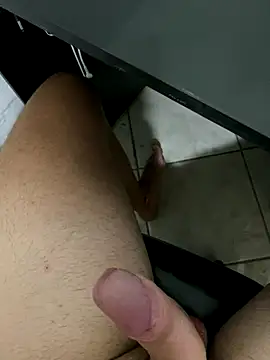 Snapshot of joao_rola182 chatting on 22, 9, 2025 joao rola182 online show from 22, 9, 2025