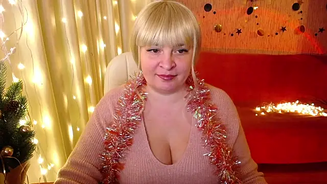 Snapshot of -MeowMeow chatting on 27, 12, 2024 -MeowMeow online show from 27, 12, 2024