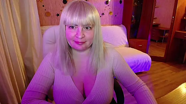 Snapshot of -MeowMeow chatting on 23, 2, 2025 -MeowMeow online show from 23, 2, 2025