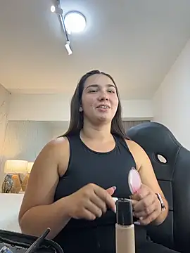 ava blue online show from 25, 11, 2025