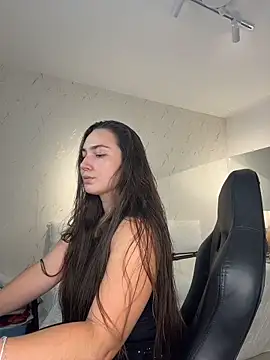 ava blue online show from 4, 5, 2026