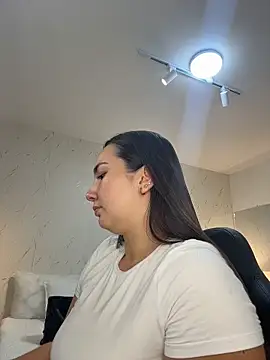 ava blue online show from 19, 6, 2026