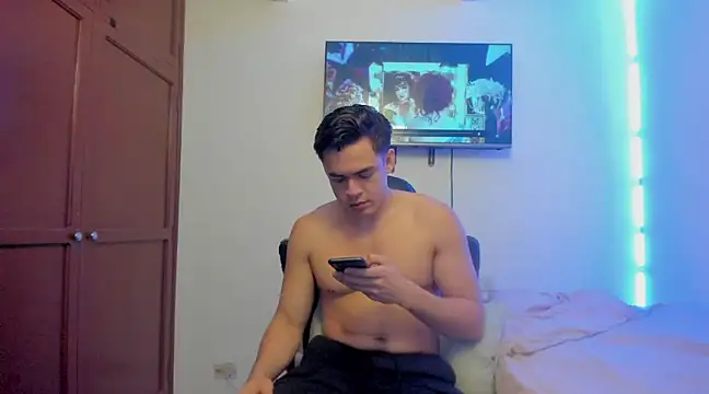 Lucian Gomez  online show from 15, 3, 2025