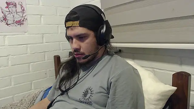 hung weeb online show from 14, 10, 2025