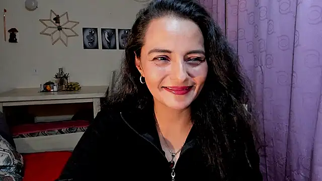 emma luxy online show from 8, 4, 2026