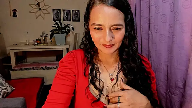 emma luxy online show from 12, 4, 2026