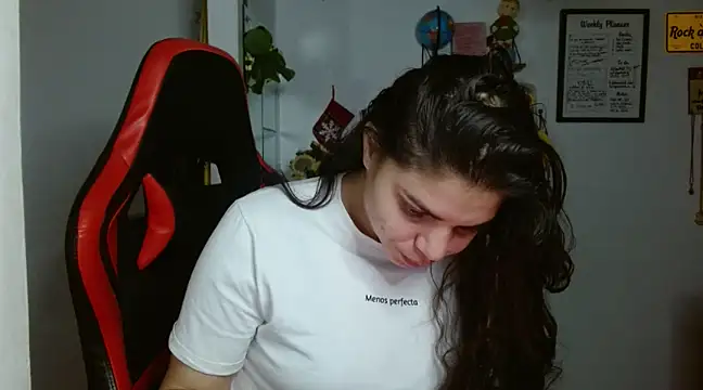 Nikkykora15 online show from 23, 12, 2024