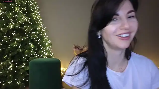 Snapshot of Mary_love16 chatting on 5, 12, 2024 Mary love16 online show from 5, 12, 2024