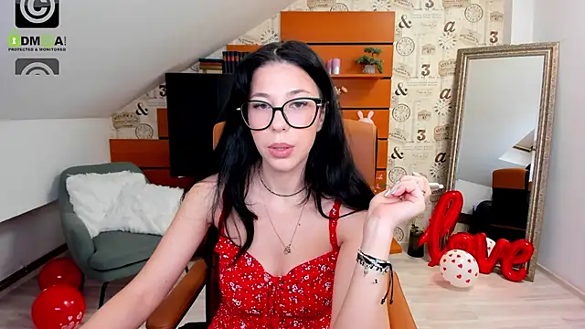 EmillyTaylor online show from 26, 2, 2025