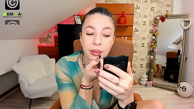 EmillyTaylor online show from 10, 11, 2025