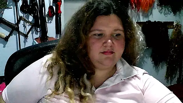 squirt322bbw online show from 12, 1, 2025