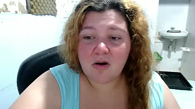 Snapshot of squirt322bbw chatting on 18, 5, 2026 squirt322bbw online show from 18, 5, 2026