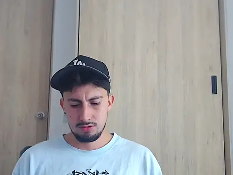 ChrisDamon online show from 18, 11, 2025