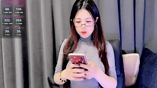 candy-yiyi online show from 16, 3, 2026