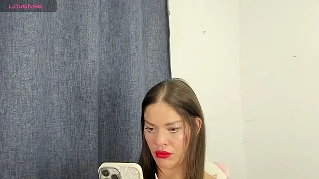 Snapshot of zoe69x chatting on 18, 2, 2025 zoe69x online show from 18, 2, 2025
