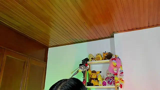 eymy-hadid online show from 30, 10, 2025