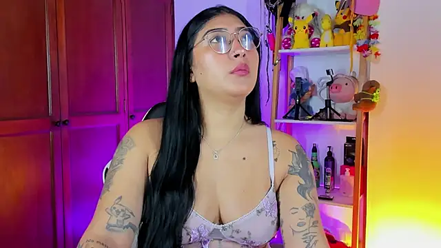 eymy-hadid online show from 18, 12, 2025