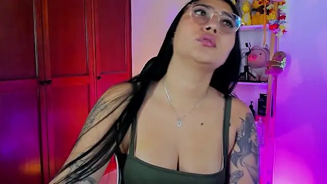 eymy-hadid online show from 20, 12, 2025