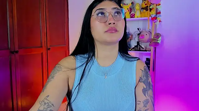 eymy-hadid online show from 21, 12, 2025