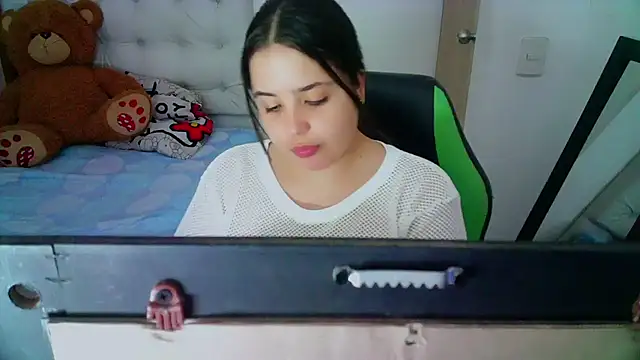  alicia z online show from 19, 12, 2024