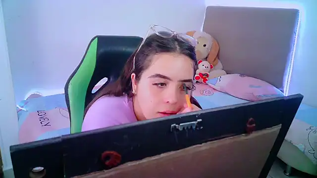  alicia z online show from 28, 1, 2025