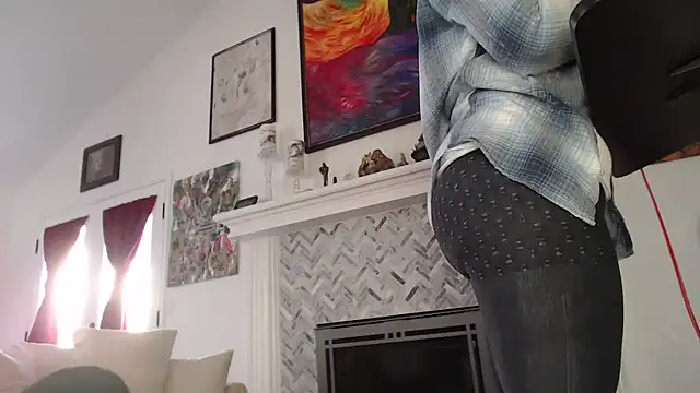 AuroraWillows online show from 20, 2, 2025